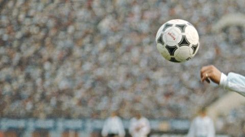 Diego Armando Maradona.