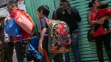 Un padre y su hijo llegan a Guatemala después de haber sido deportados pese a pedir asilo.