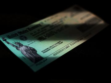 IRS Departamento del Tesoro Ayuda económica cheque estímulo coronavirus GAO auditoría