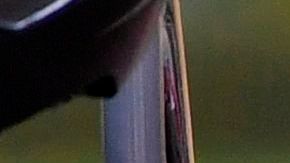 Julian Alaphilippe (al fondo) en el momento de su accidente.