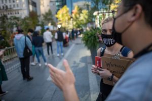 El voto anticipado alcanza el 50% del total de las boletas emitidas en EE. UU. en 2016