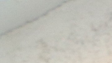 Anselmo De Híjar, a la entrada de su apartamento.