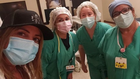 Melina León sale del hospital