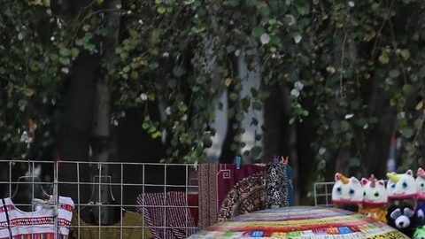 La calaveras gigantes fueron colocadas en el marco del Día de Muertos.