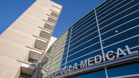 El tiroteo tuvo lugar dentro del hospital.