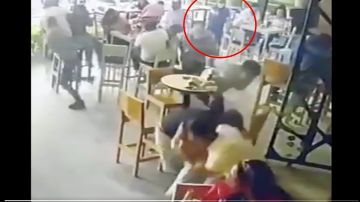 VIDEO: Sicarios así mataron a personas dentro de bar lleno de gente