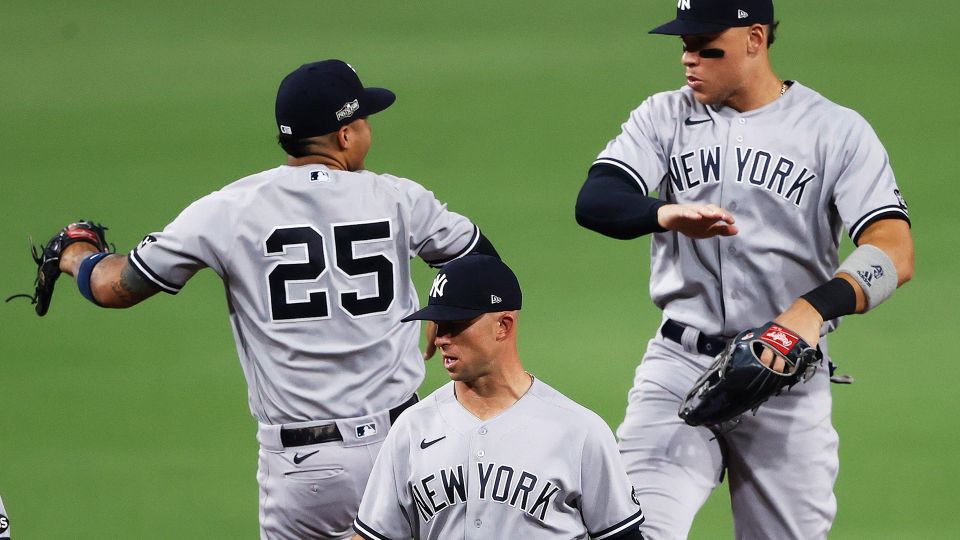 Yankees inician ganando su serie ante Rays La Opinión
