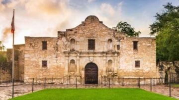 El Alamo ubicado en San Antonio Texas, es uno de los atractivos turísticos de esta ciudad, ya que tiene un gran valor histórico