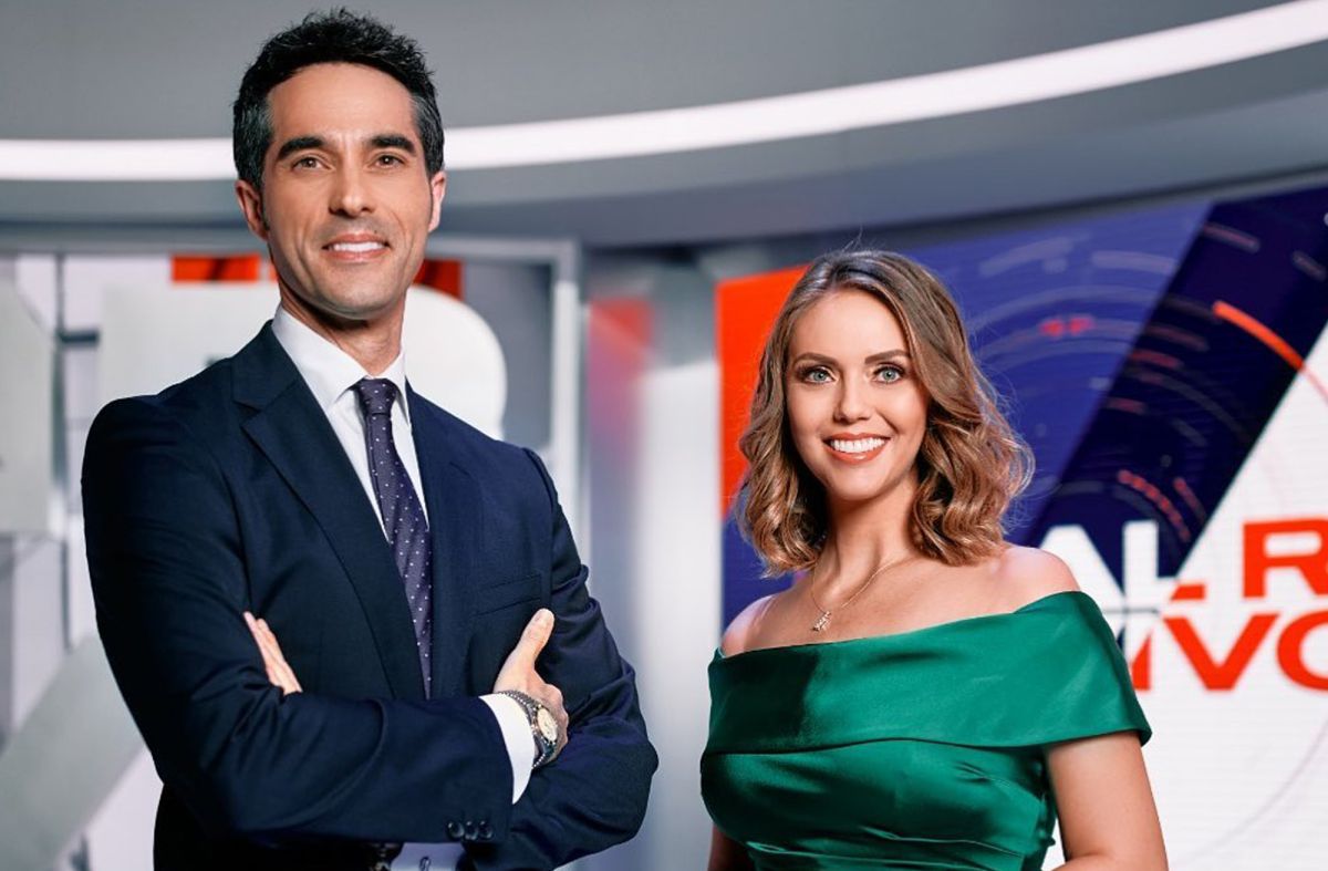 Antonio Texeira y Jessica Carrillo son los nuevos presentadores de 'Al Rojo Vivo'.