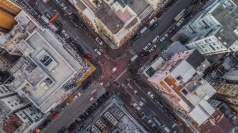 Algunos académicos opinan que lo que hagamos en el siglo XXI tendrá un impacto enorme en la historia de la humanidad.