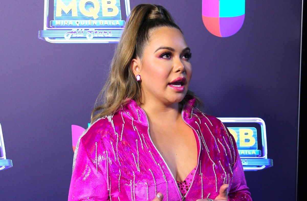 Chiquis Rivera se baja los leggings y enseña la tanga ...