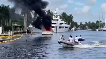 Imagen del incendio en Miami.