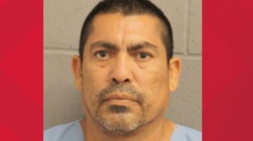 El acusado Elmer Manzano enfrenta cargos de asesinato capital.