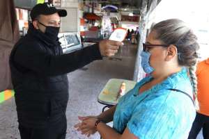 México supera los 900,000 contagios de coronavirus y se acerca a las 90,000 muertes