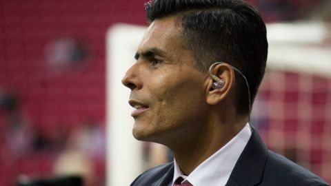 como salio de chivas oswaldo sanchez