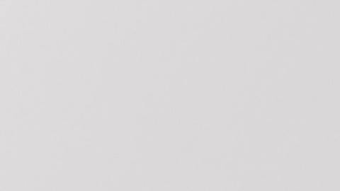 Estos signos pueden adoptar una postura inflexible.