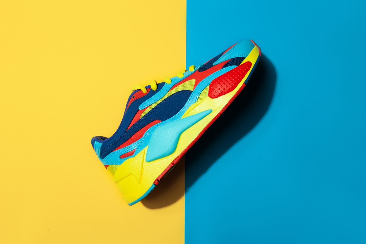 Fluorescente: Los zapatos deportivos más coloridos y en tendencia - La  Opinión