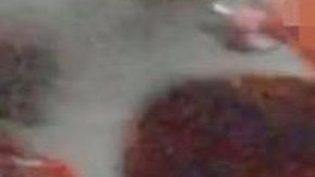 Mauricio Monts durante el festejo de XV años de su hermana.