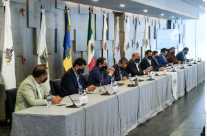 Gobernadores mexicanos opositores a AMLO demandan aclarar compra de vacunas contra COVID-19