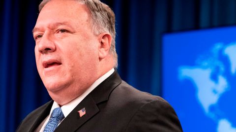 Pompeo tachó de "ridícula" una de las preguntas de los periodistas.