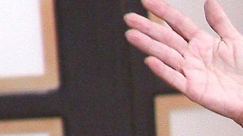 Laura Bozzo apoya a Stephanie Valenzuela.