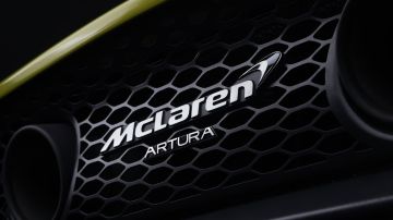 McLaren-Artura-241120-01