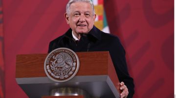 AMLO presenta Guía Ética para la Transformación de México.