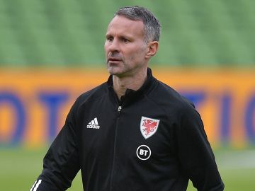 Ryan Giggs agredir esposa