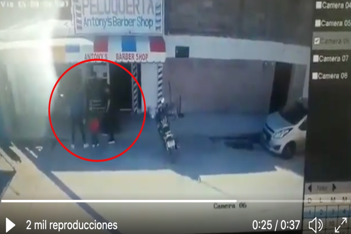 VIDEO: Matan a joven a balazos frente a niño y mujeres afuera de barbería -  La Opinión