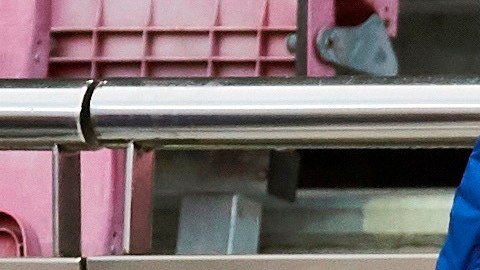 Una imagen muy inusual: Leo Messi salió a la banca ante el Real Betis.