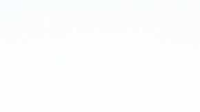 “Canelo” y Smith con Coyote, mascota de los San Antonio Spurs.