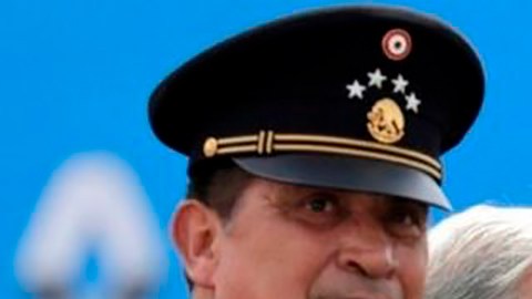 López Obrador no solo ha confiado la seguridad pública a los militares, también otras tareas que eran civiles.