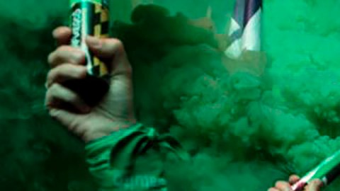 Los grupos de la marea verde lanzaron gritos de júbilo y emoción cuando se conoció el resultado.