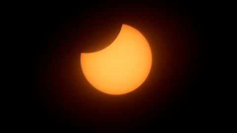 La Luna se interpuso entre el Sol y la Tierra durante un par de minutos.