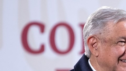 AMLO asegura que no volverá a pasar apagón de luz.
