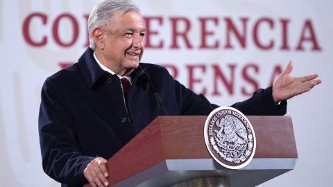 AMLO asegura que no volverá a pasar apagón de luz.