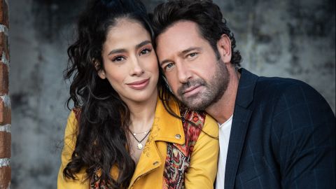 Fotografía cedida por Univision de los protagonista de "¿Te acuerdas de mí?”: Fátima Molina y Gabriel Soto.