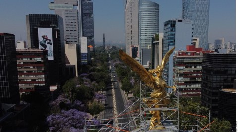 Ciudad de México desolada por cancelación de festejos del año nuevo.