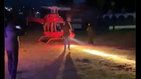 Muere empresario al golpear su cabeza con hélice de helicóptero.