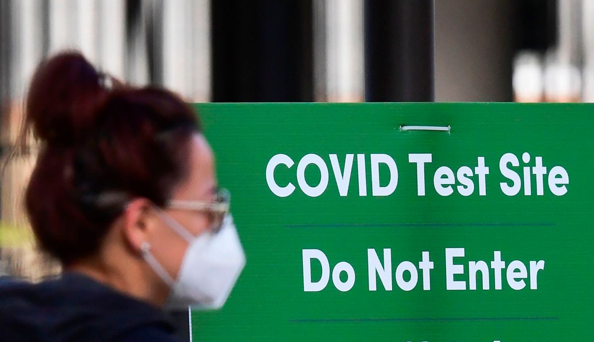 Informaciones ponen en duda los resultados negativos de cierto proveedor de pruebas de coronavirus.