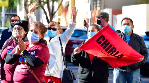 La caravana californiana partió este martes de Los Ángeles a Bakersfield.