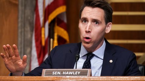 Josh Hawley será el primero en objetar el triunfo del presidente electo.