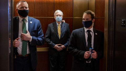 El líder republicano en el Senado, Mitch McConnell (Kentucky).