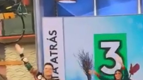 Despierta América en el día de Ugly Sweater