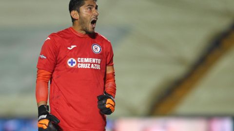 Jesús Corona no pudo jugar este domingo.