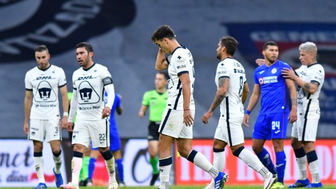 Pumas cayó con Cruz Azul 4-0 en la semifinal de ida.