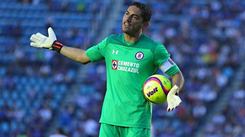 Jesus Corona fuera de Cruz Azul