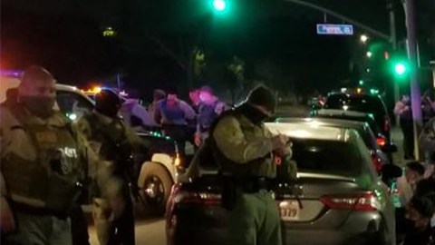 En la fiesta de Compton habían varios menores de edad.