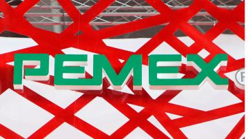 PEMEX cancela contratos de prima de AMLO.