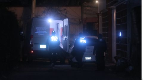 FOTOS: Mujer renta su casa por AIRBNB e inquilina le deja 2 muertos en el lugar. Escena crimen